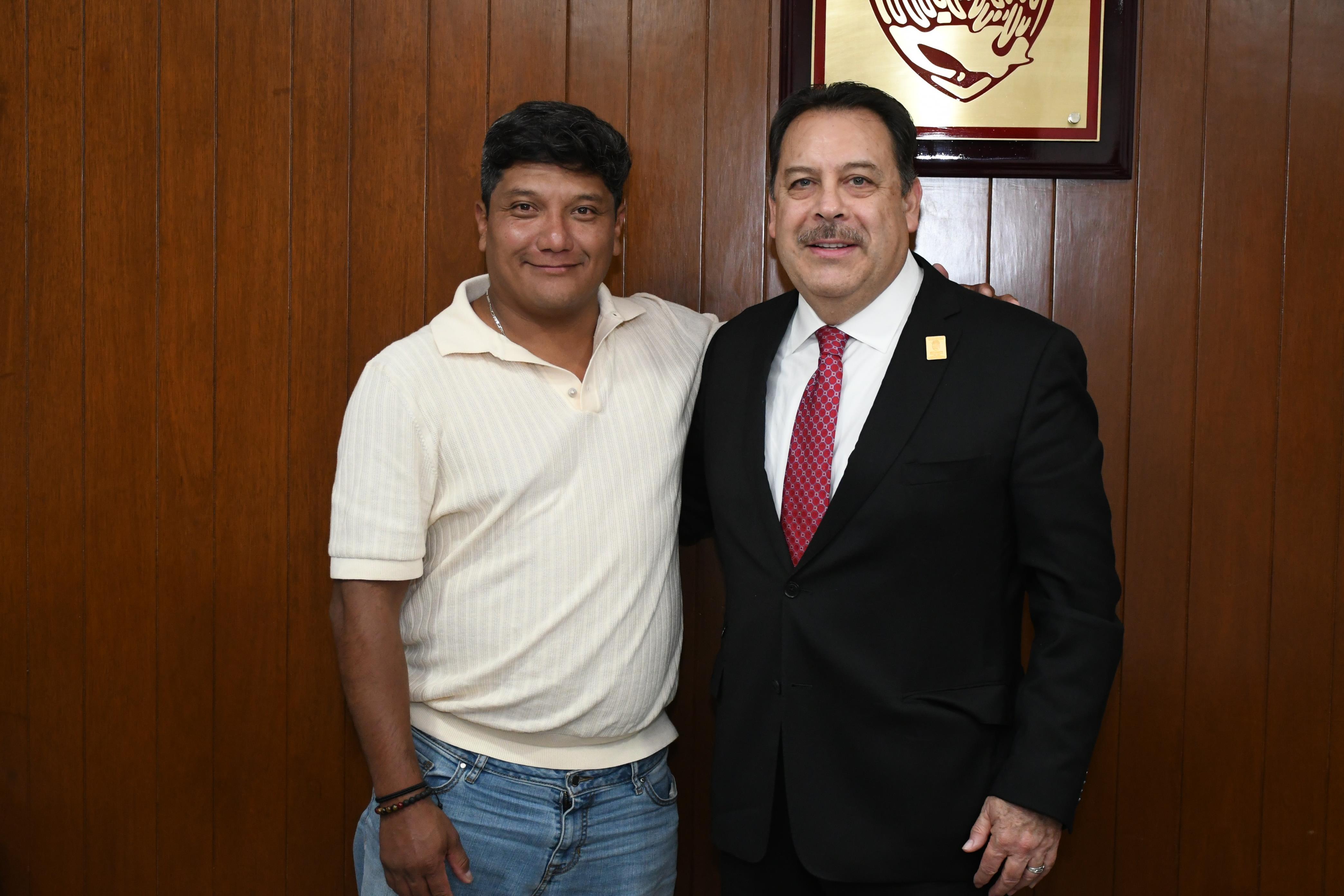 Reunión con compañeras y compañeros de la Sección XLI, Hospital Regional "1º de Octubre"